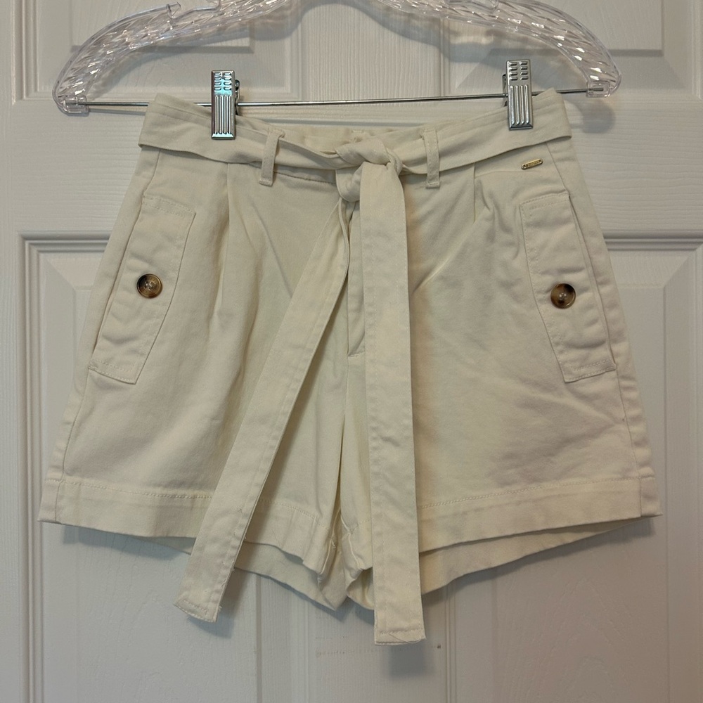 GUESS Cream High Waist Belted Shorts